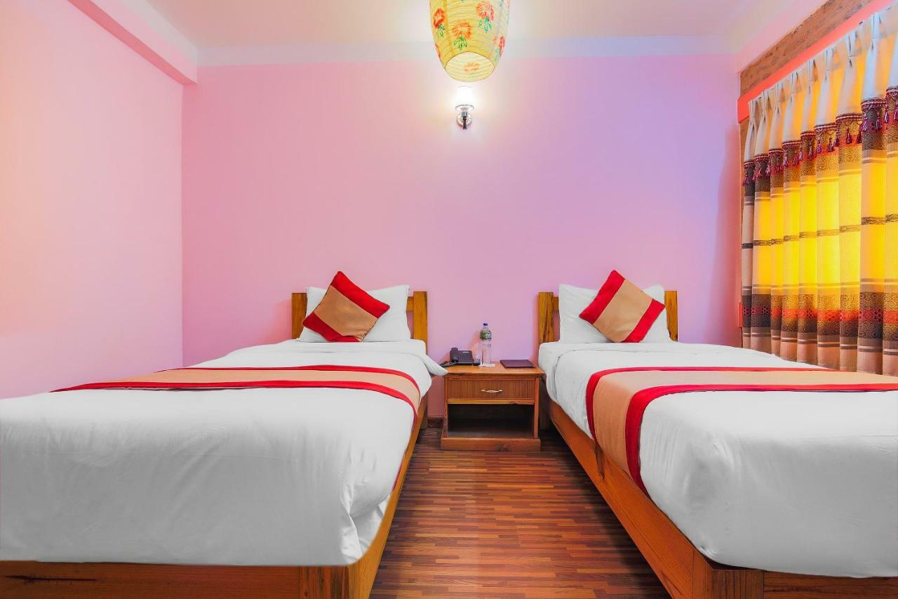Hotel Everest Window View Nagarkot Exterior foto